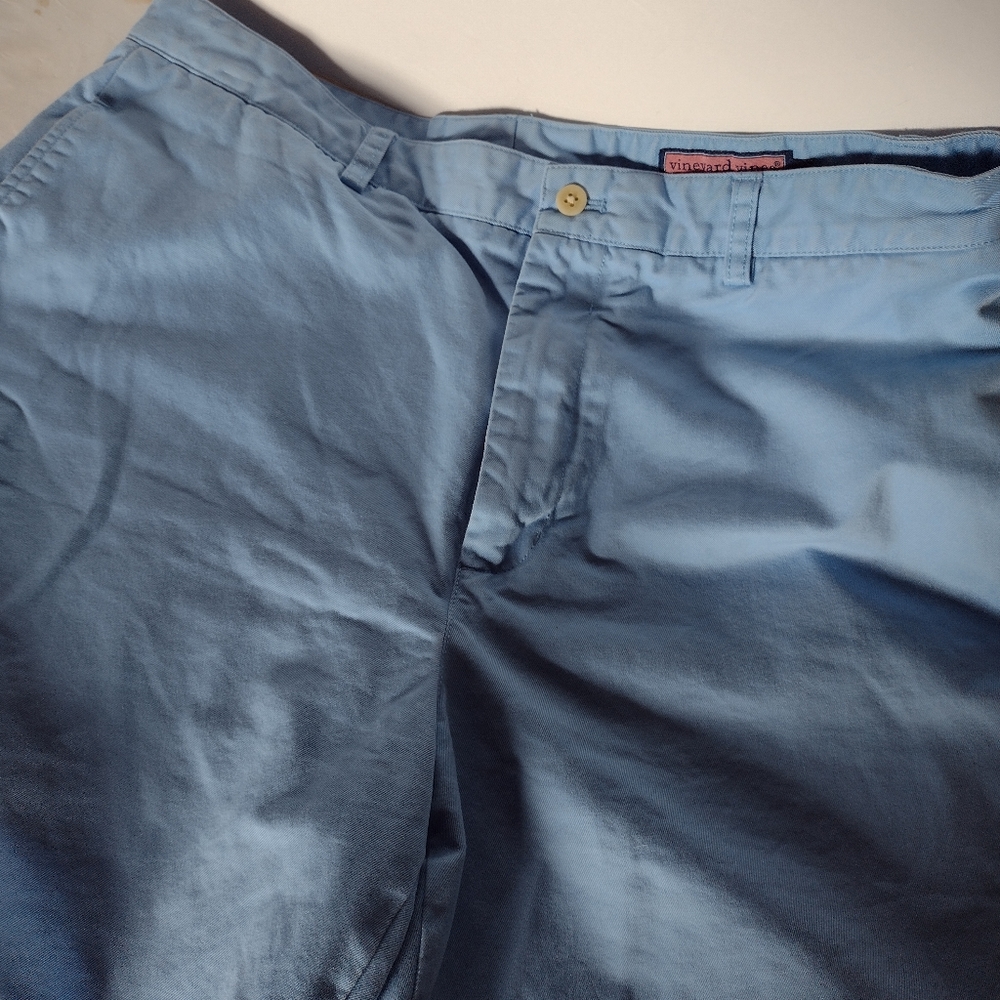 Vineyard Vines Men's Shorts Size 35 Blue 7.5 Inseam.